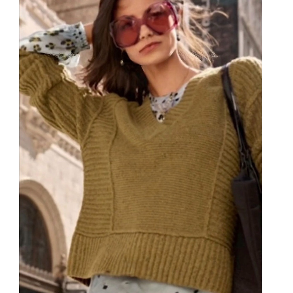 Cabi Monroe Pullover - image 1